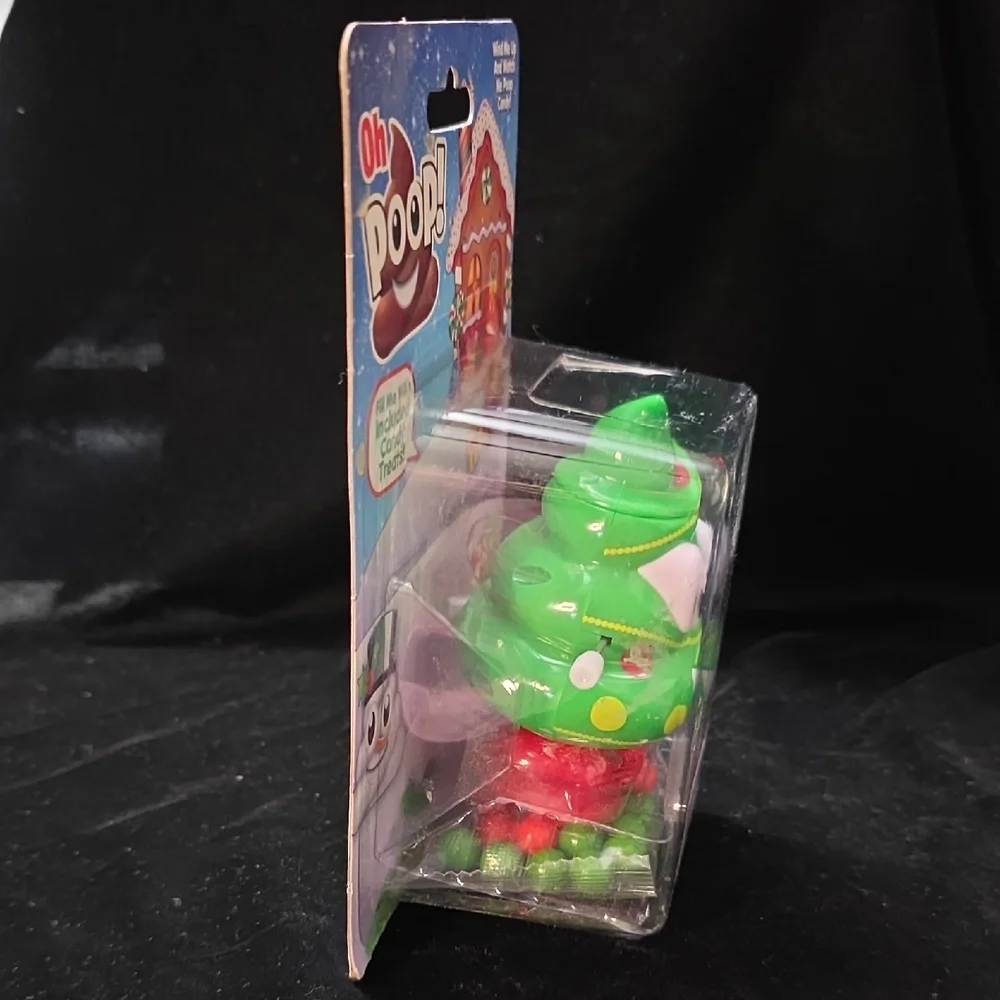 Oh Poop! Wind-Up Christmas Tree Poop Emoji Candy Dispenser - NIP‎